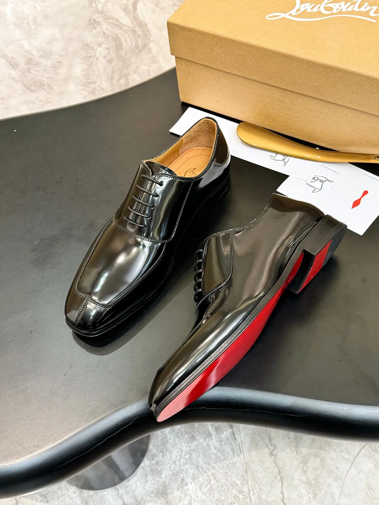 💰960 ••New real shots••CL～High-end men’s 👔Casual•loafers with red soles! ••🆑Genuine and top-quality goods from original orders ••✅💯 Purchase goods from top-quality original orders! Original imported patterned cowhide ➕Imported cowhide lining ➕Cowhide feet ➕Original leather outsole~🉑️Feel free to compare the authentic ones! Size: 39-44 (38.45.46.47 can be customized)